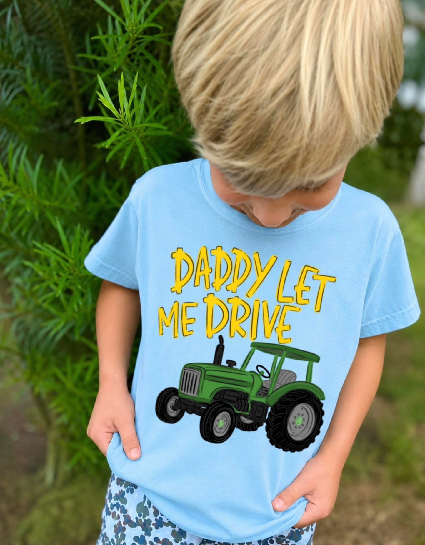Daddy let me drive boys tee